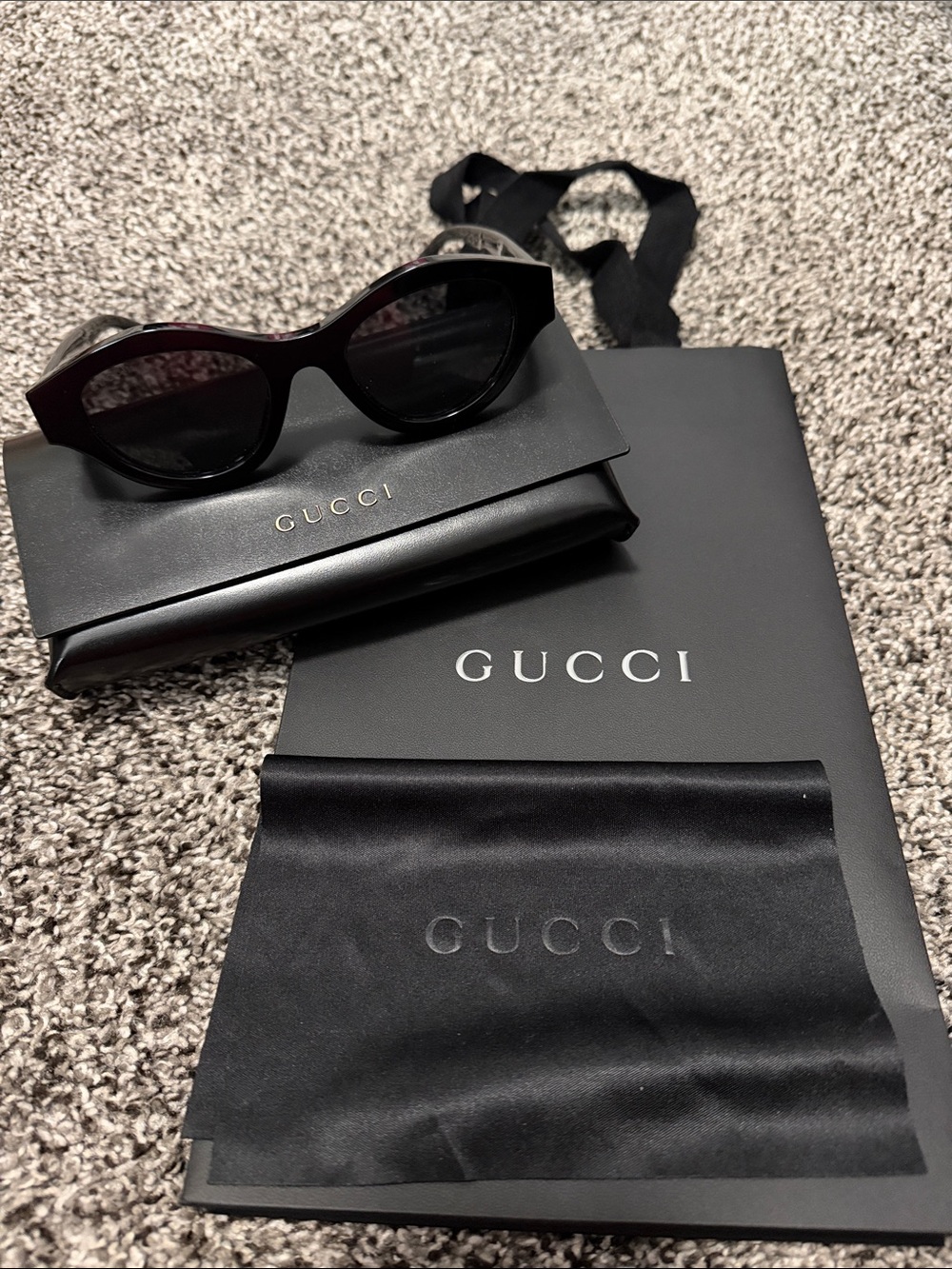 Gucci Black Cat-Eye Sunglasses with Dark Lenses